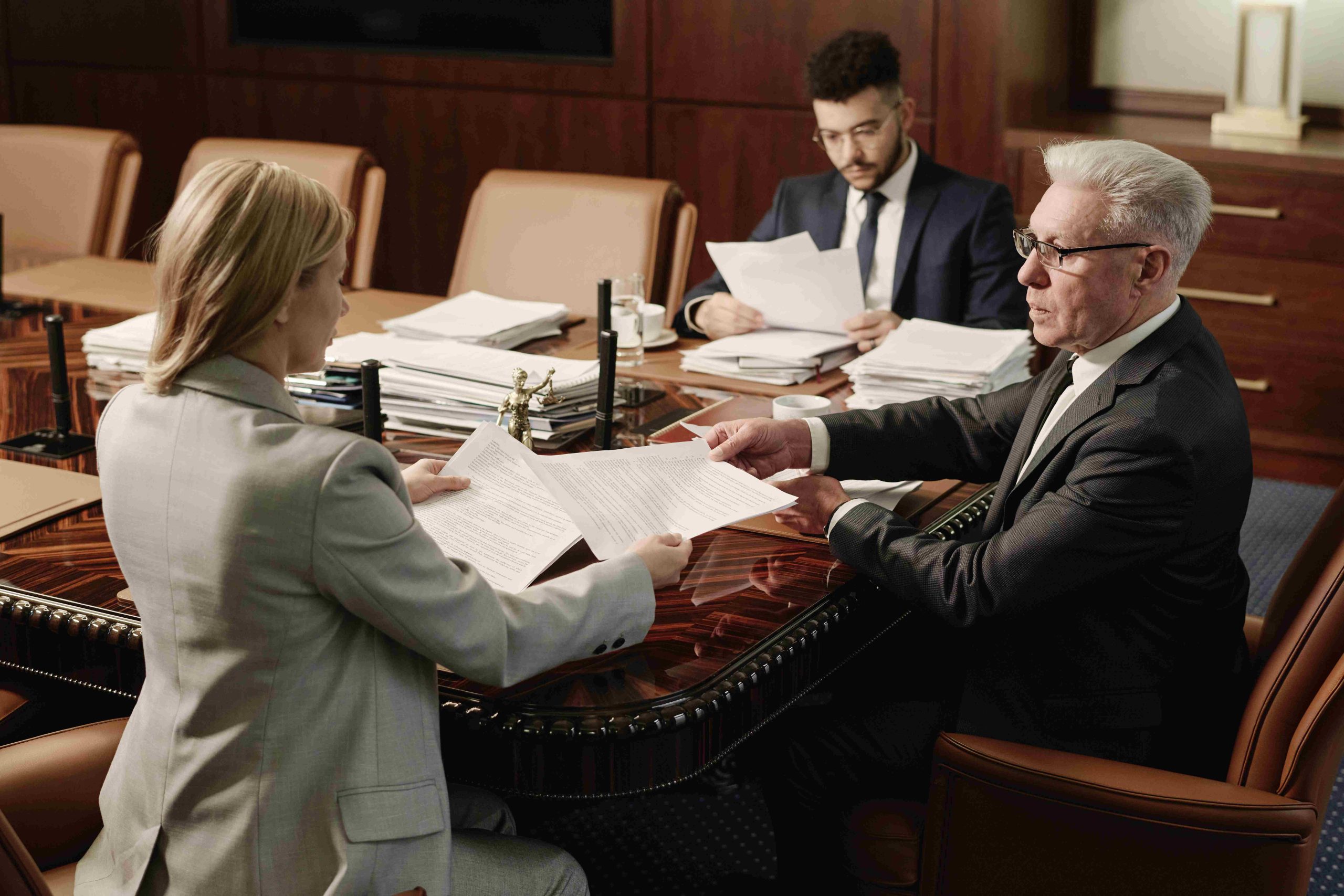 Why Hiring a Criminal Lawyer in Dubai is Essential for Legal Protection