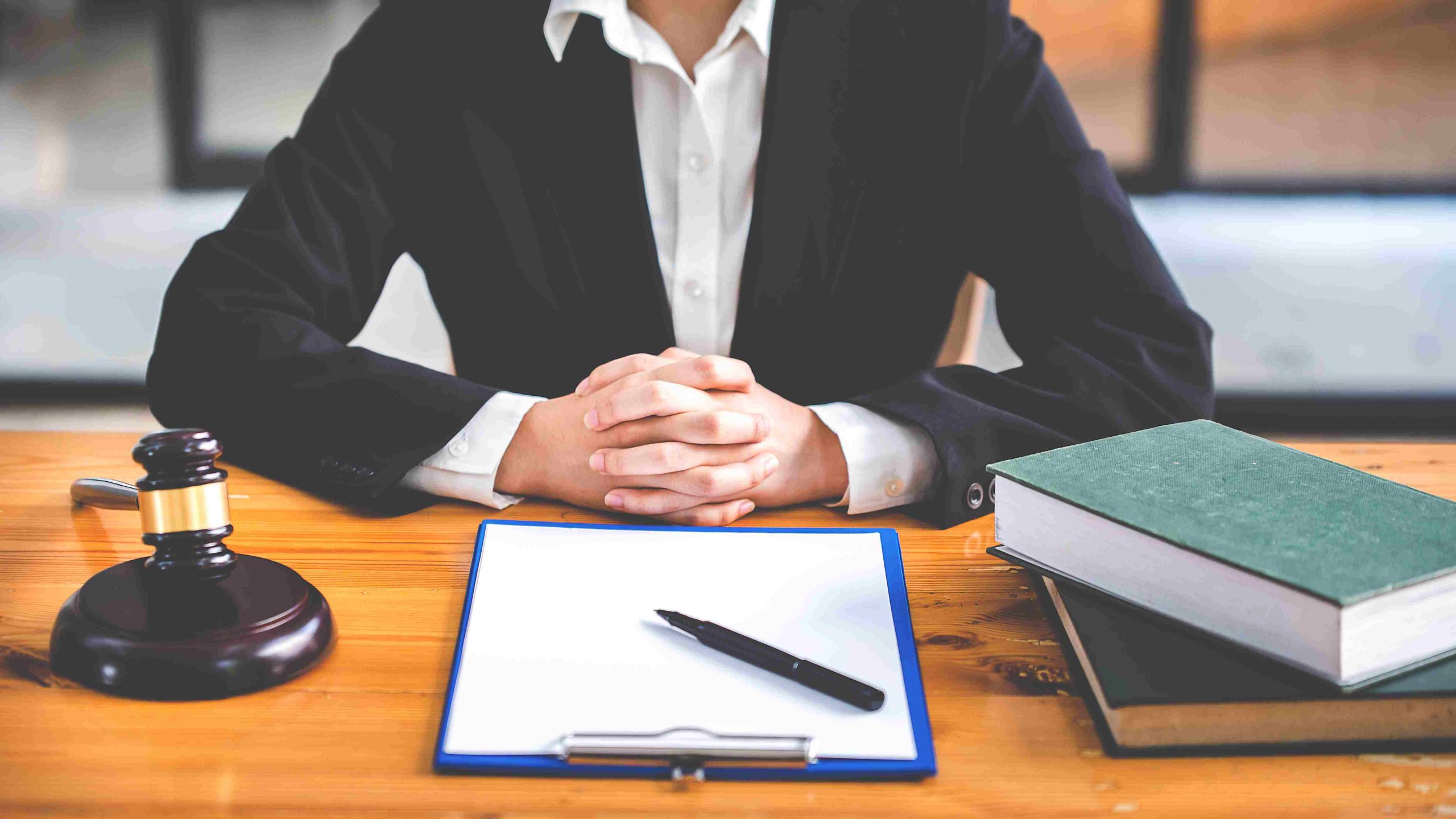 How the Best Lawyer in Dubaii Delivers Tailored Legal Solutions
